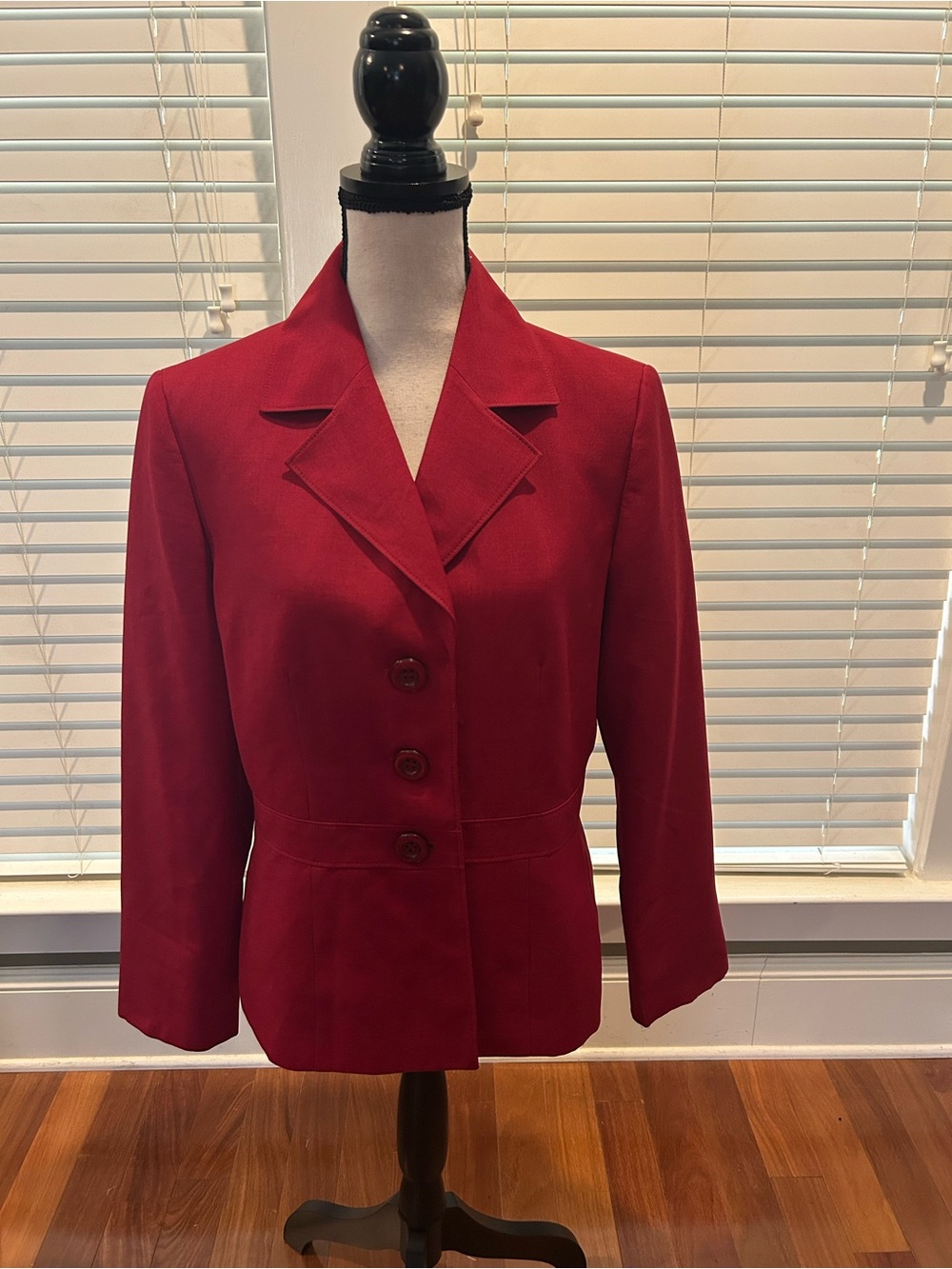 Le Suit Women's Crimson Red Tailored Button-Front Blazer